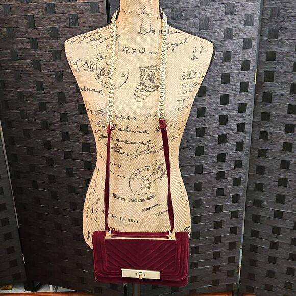 Aldo Burgundy & Gold Tone Velvety Croas Body Bag Purse - Picture 5 of 10